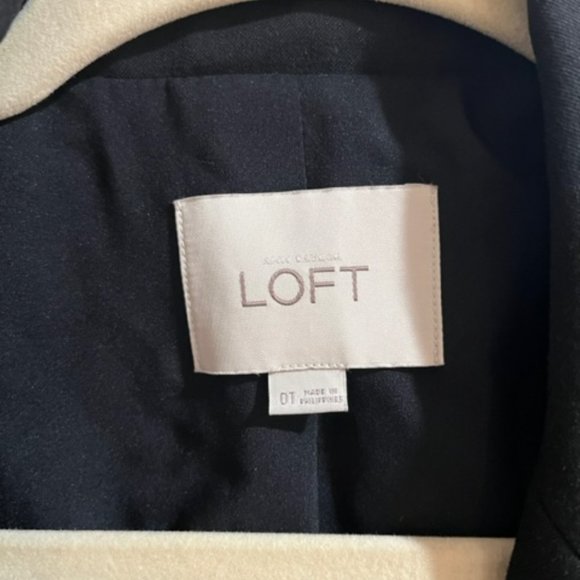 LOFT Black Blazer - Picture 2 of 3